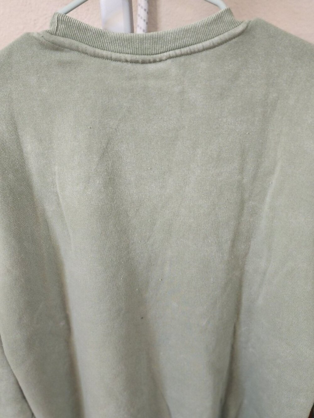 Peanuts Snoopy HALLOWEEN TRICK OR TREAT Big Girl's or Ladies Sweatshirt MED NWT - Picture 3 of 4